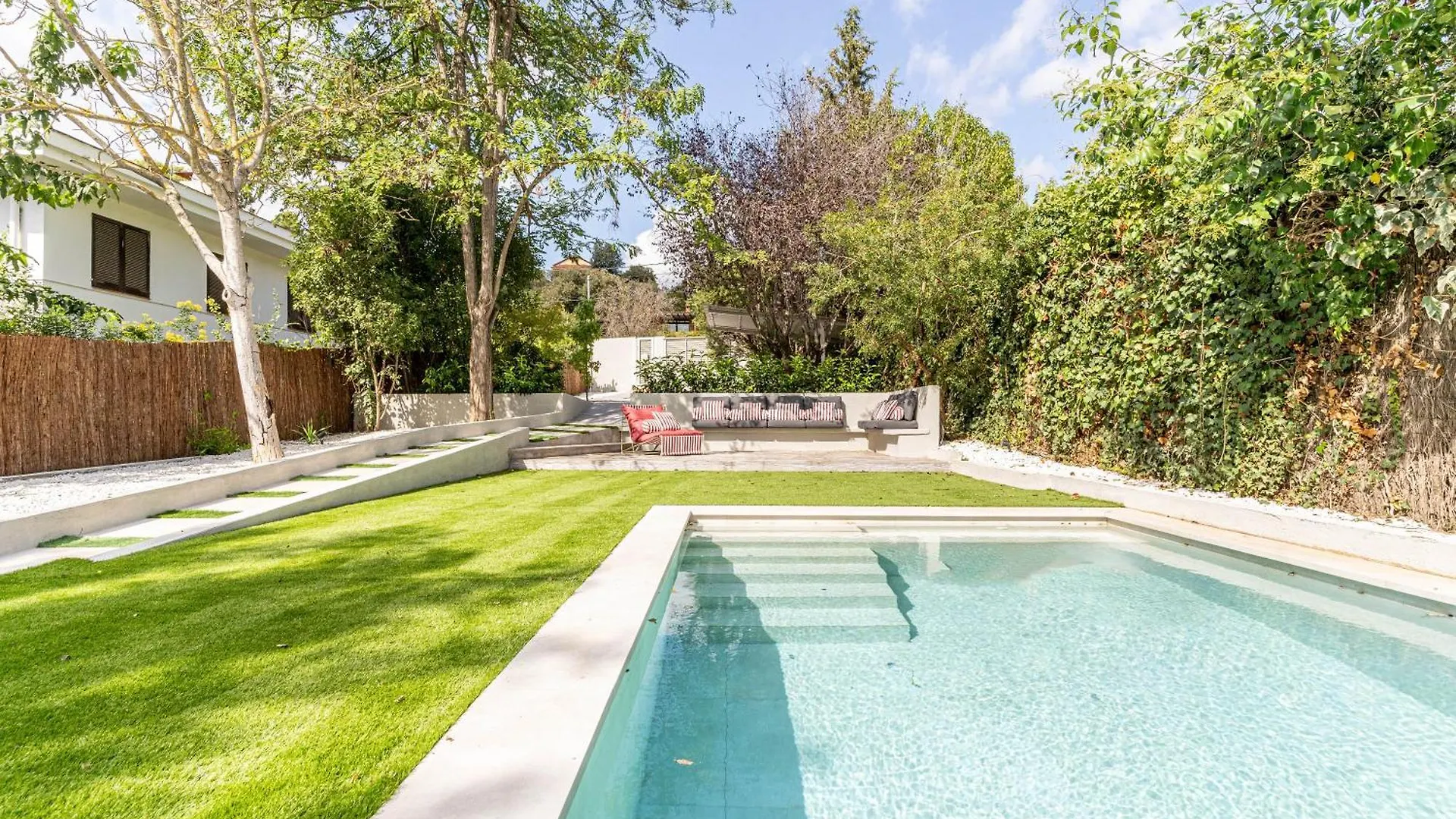 Villa Atardecer Barcelona Spain